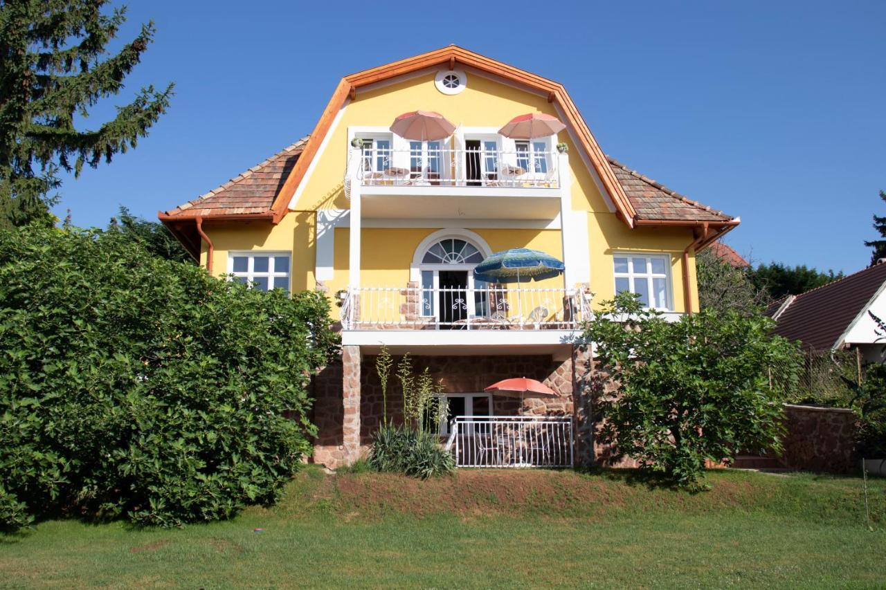 Gyoengyoem Apartman Балатональмади Экстерьер фото